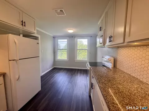 Kitchen - 595 N Main St, Suffield, CT 06078 photo 4 of 4