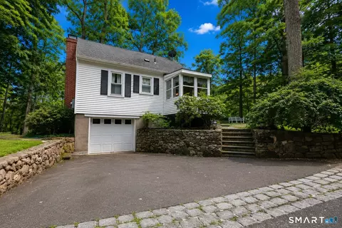 Exterior - 19 Olmstead Rd, Redding, CT 06896 photo 2 of 8