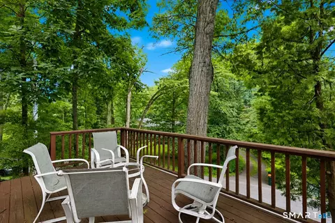 Exterior - 19 Olmstead Rd, Redding, CT 06896 photo 5 of 8