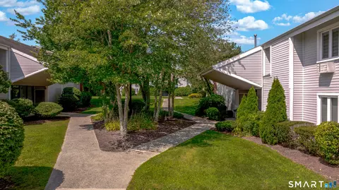 121 Florence Rd #2C, Branford, CT 06405