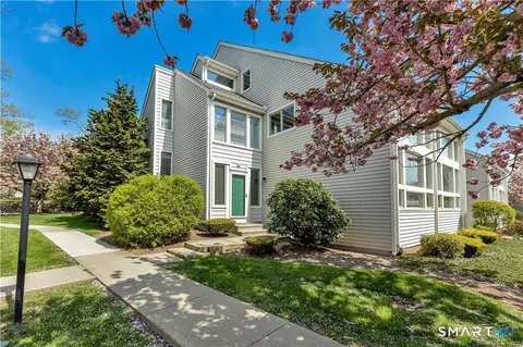 153 Turtle Bay Dr #153, Branford, CT 06405