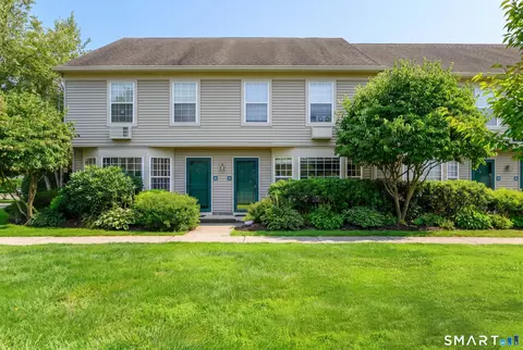 53 Glen Ridge Ct #53, New Milford, CT 06776