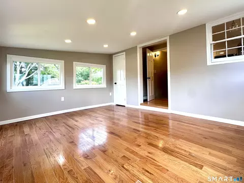 Living - 305 Prospect St, Wethersfield, CT 06109 photo 2 of 3
