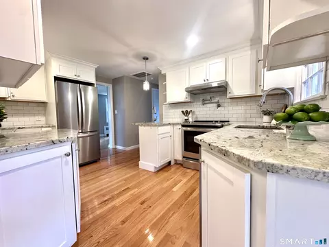 Kitchen - 305 Prospect St, Wethersfield, CT 06109 photo 4 of 5