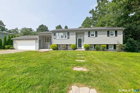 Exterior - 398 Moosup Pond Rd, Moosup, CT 06354 photo 2 of 8