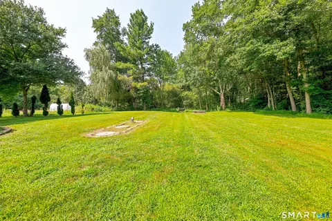 Exterior - 398 Moosup Pond Rd, Moosup, CT 06354 photo 6 of 8