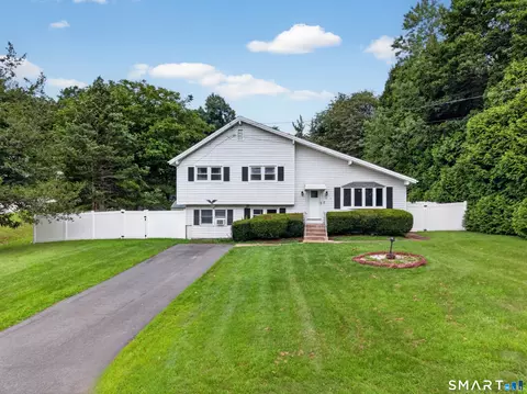 25 Lyman Hill Rd, Norwich, CT 06360