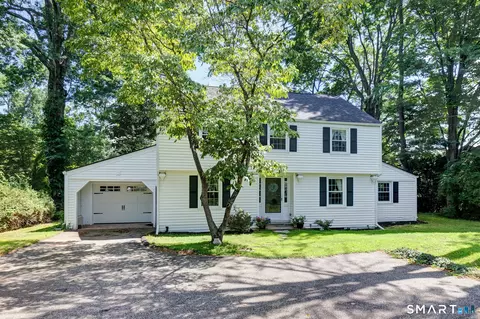 236 Ridgewood Rd, West Hartford, CT 06107