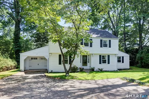 236 Ridgewood Rd, West Hartford, CT 06107