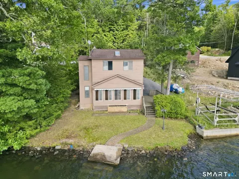 Exterior - 600 E Wakefield Blvd, Winchester, CT 06098 photo 6 of 9