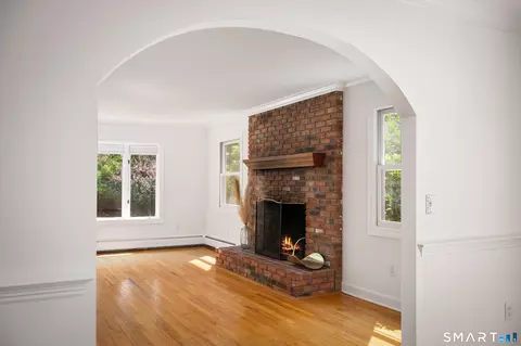 Living - 123 Cross Hwy, Redding, CT 06896 photo 4 of 6