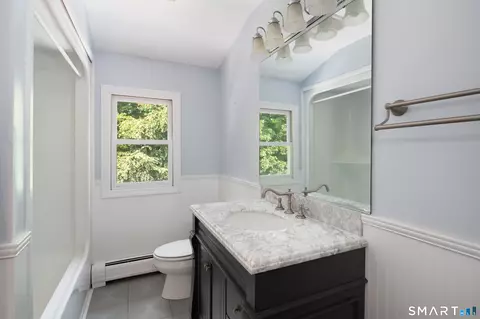 Bath - 123 Cross Hwy, Redding, CT 06896 photo 3 of 3