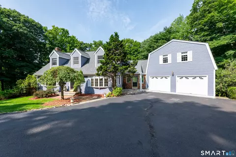 Exterior - 123 Cross Hwy, Redding, CT 06896 photo 11 of 11