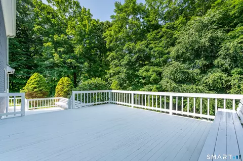 Exterior - 123 Cross Hwy, Redding, CT 06896 photo 3 of 11