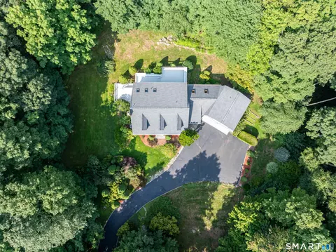 View/Area - 123 Cross Hwy, Redding, CT 06896 photo 1 of 4