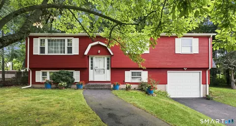 21 Knollwood Rd, Southington, CT 06489