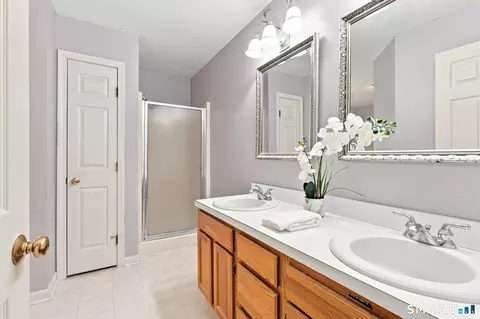 Bath - 155 Eagle Rdg, Torrington, CT 06790 photo 2 of 4