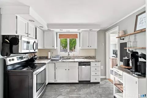 Kitchen - 47 Buckland Rd, Wethersfield, CT 06109 photo 1 of 3