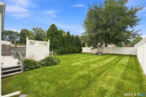 Exterior - 47 Buckland Rd, Wethersfield, CT 06109 photo 7 of 10