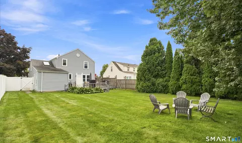 Exterior - 47 Buckland Rd, Wethersfield, CT 06109 photo 4 of 10