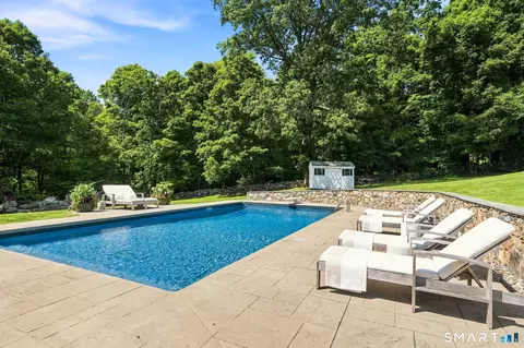 Exterior - 40-42 Great Ring Rd, Sandy Hook, CT 06482 photo 6 of 9