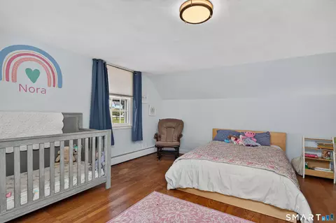 Bedroom - 76 Chamberlain Rd, Wethersfield, CT 06109 photo 9 of 9
