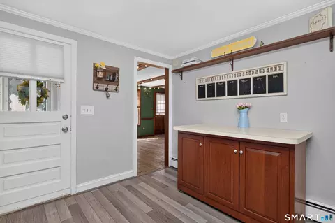 Entry Way - 76 Chamberlain Rd, Wethersfield, CT 06109 photo 1 of 3