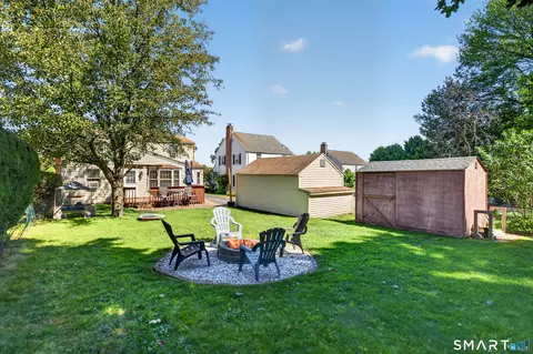 Exterior - 76 Chamberlain Rd, Wethersfield, CT 06109 photo 6 of 7