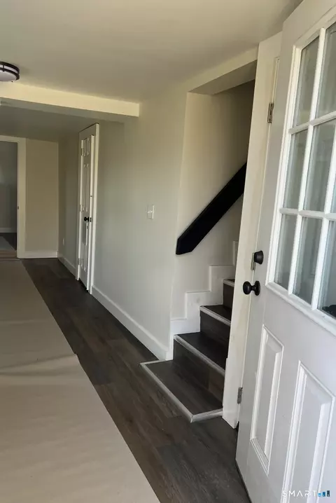 Entry Way - 22 Hemlock Trl, Newtown, CT 06482 photo 5 of 7