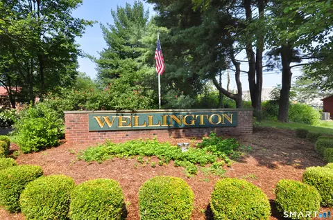 103 Wellington Dr #103, Farmington, CT 06032