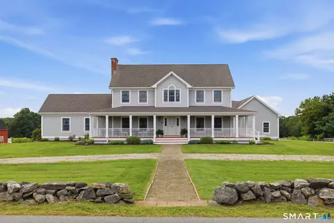 129 W Town St, Lebanon, CT 06249