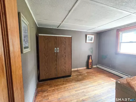 Bedroom - 129 Route 2a, Preston, CT 06365 photo 3 of 3