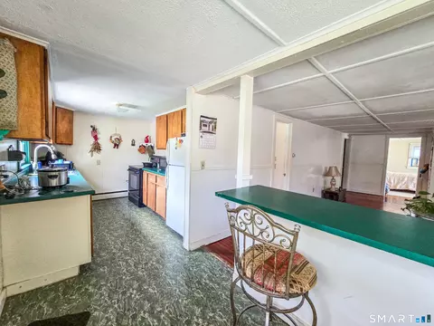 Kitchen - 129 Route 2a, Preston, CT 06365 photo 3 of 3