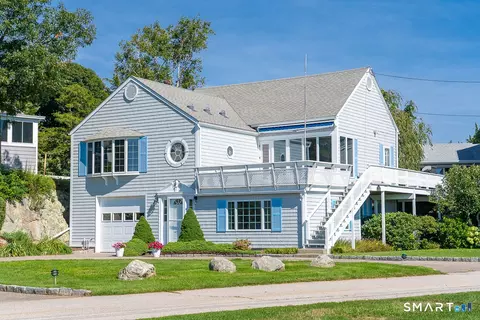 132 Latimer Point Rd #132, Stonington, CT 06378