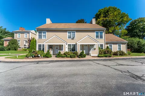 54 Rope Ferry Rd #N158, Waterford, CT 06385