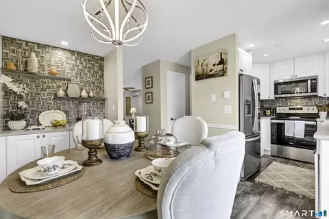 Dining - 80 Wellswood Rd #9, Hebron, CT 06231 photo 1 of 2