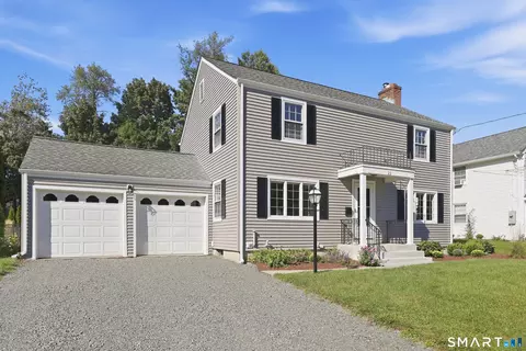22 Proctor Dr, West Hartford, CT 06117