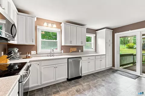 Kitchen - Undisclosed, Sandy Hook, CT 06482 photo 3 of 3
