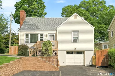 28 Ridgewood Ave, Stamford, CT 06907