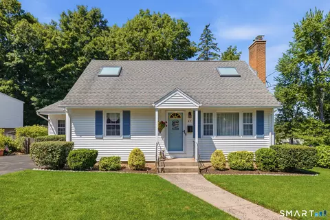 47 Willard Rd, Manchester, CT 06042