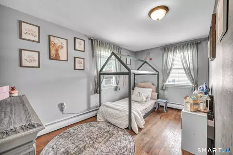 Bedroom - 171 Smith St, Middletown, CT 06457 photo 4 of 8