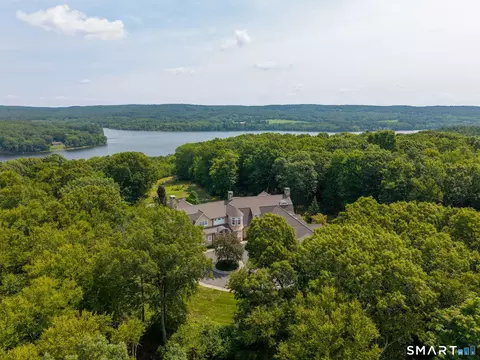 View/Area - 5 Viewpoint Ln, Ellington, CT 06029 photo 3 of 3