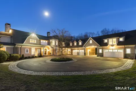 Exterior - 5 Viewpoint Ln, Ellington, CT 06029 photo 5 of 7