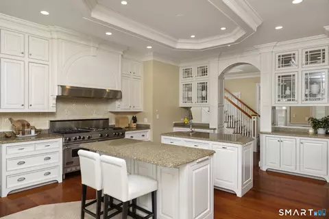 Kitchen - 5 Viewpoint Ln, Ellington, CT 06029 photo 3 of 4
