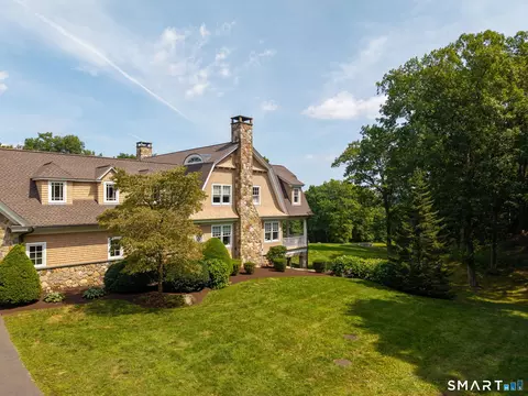 Exterior - 5 Viewpoint Ln, Ellington, CT 06029 photo 2 of 7