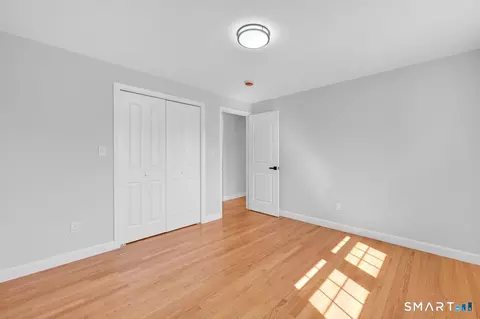Bedroom - 129 Midwell Rd, Wethersfield, CT 06109 photo 4 of 5