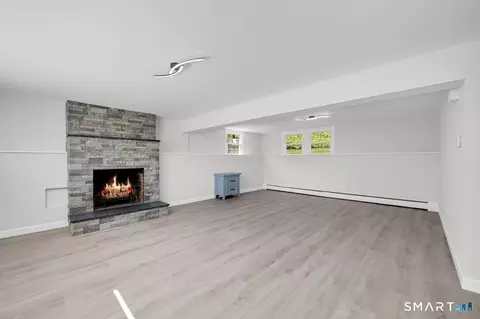 Living - 129 Midwell Rd, Wethersfield, CT 06109 photo 5 of 7