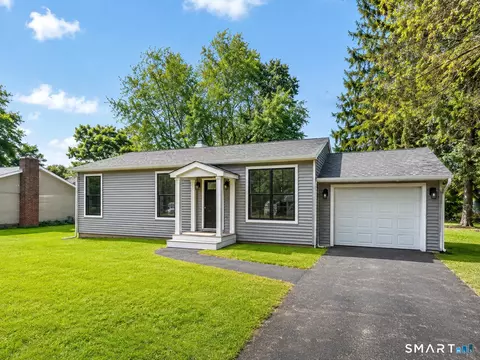 5 Barnum Rd, New Fairfield, CT 06812