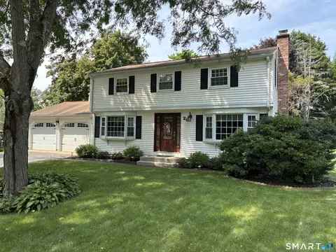 28 Kennedy Dr, Enfield, CT 06082