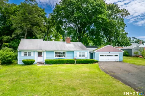 432 S Main St, West Hartford, CT 06110